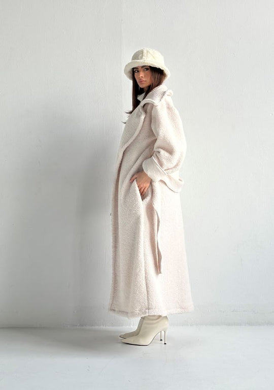 Haina Oversize Teddy Angel White