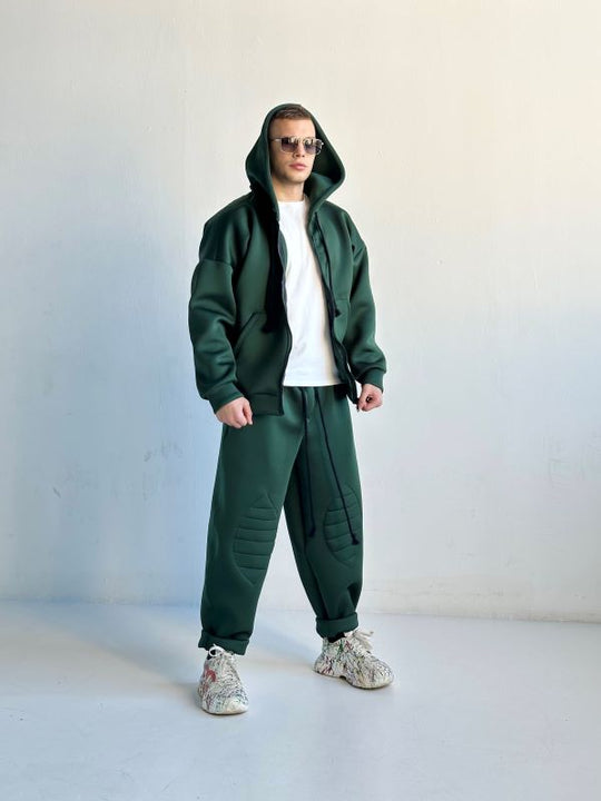 Set Jacheta Cu Gluga Si Pantaloni Cu Genunchiere DOPE Verde Inchis