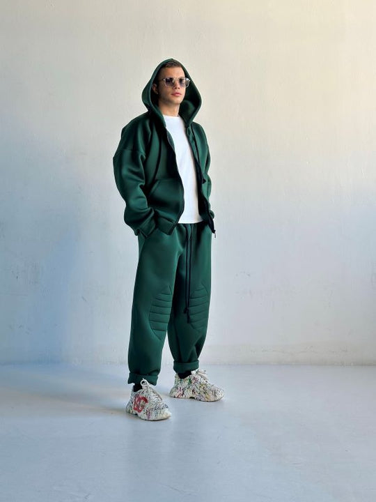 Set Jacheta Cu Gluga Si Pantaloni Cu Genunchiere DOPE Verde Inchis