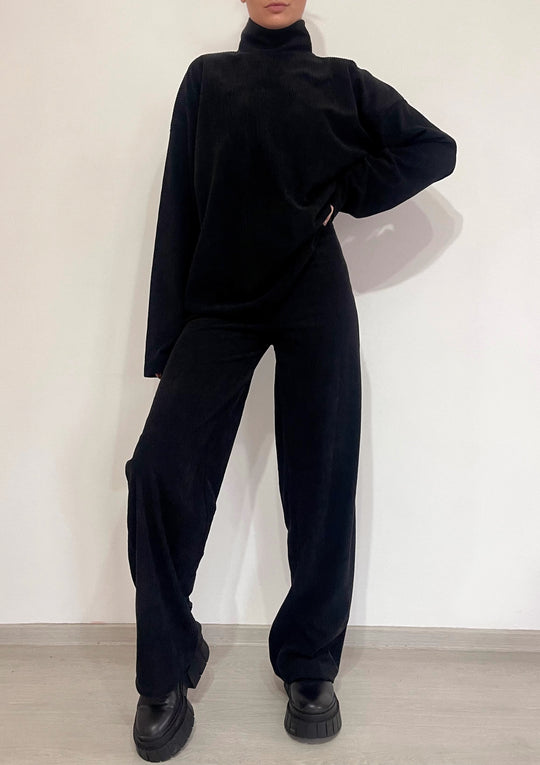 Compleu Oversize Cu Guler Din Tricot Negru