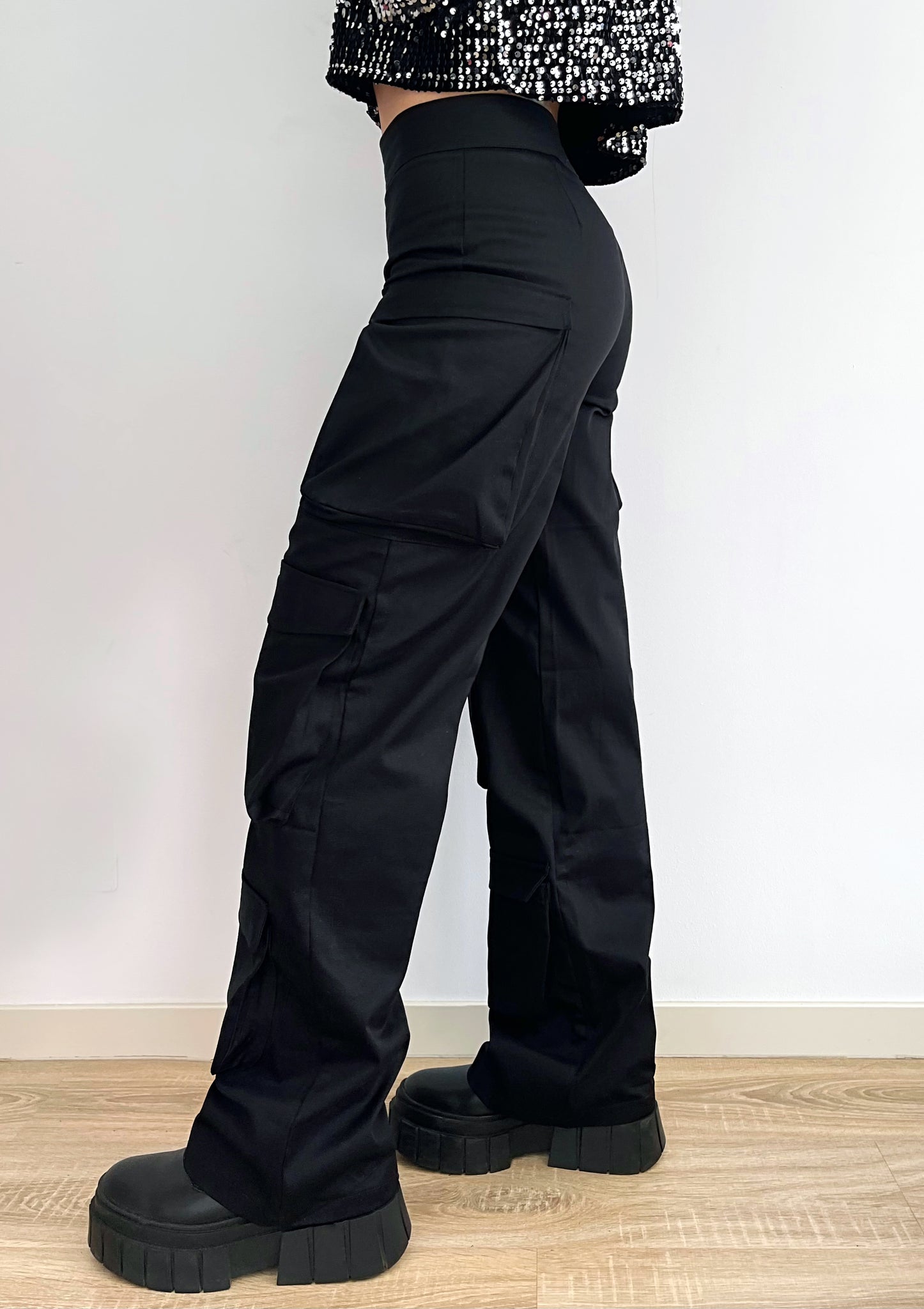 Pantaloni Cargo Cu Buzunare 3D Negri