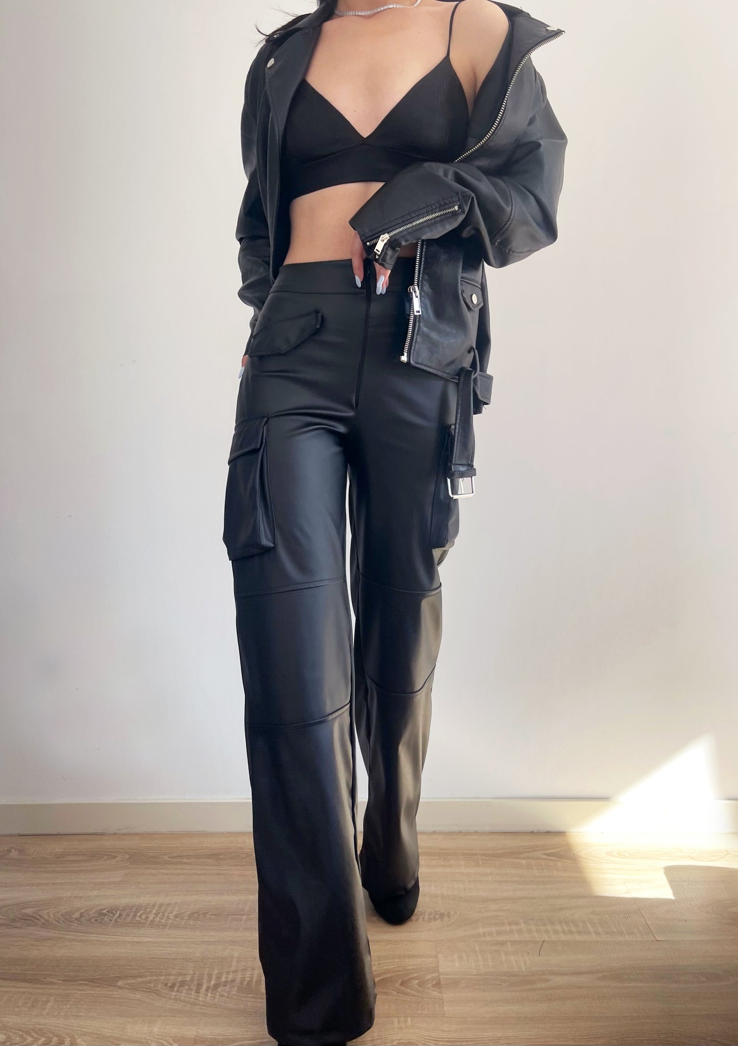 Pantaloni Cargo Din Piele Ecologica